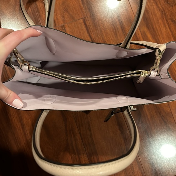 Kate Spade tote/crossbody - Picture 2 of 2